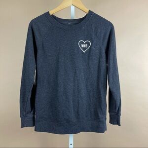 Women’s XS Love Wins Heart Graphic Vintage Crewneck Long Sleeve Sweatshirt